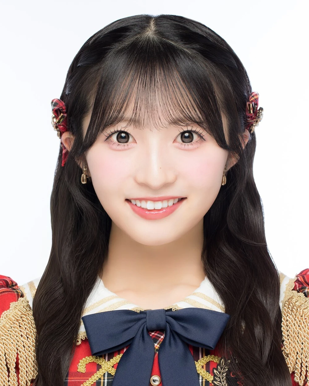 Akiyama Yuna